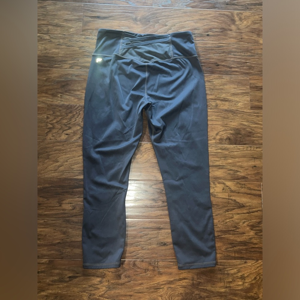Fabletics Cropped Leggings - Gray - Medium - Euc - image 2